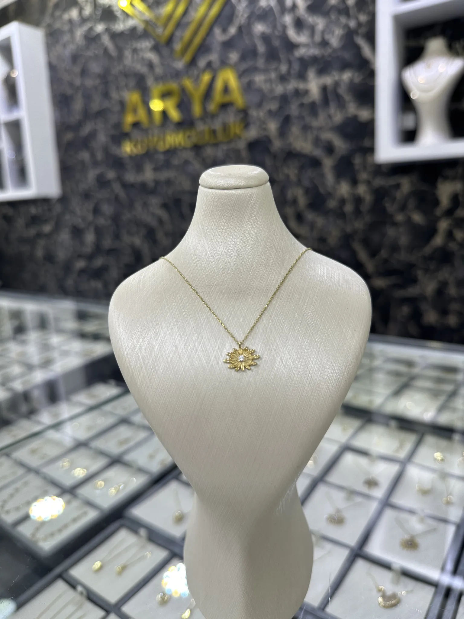 14 KOLYE