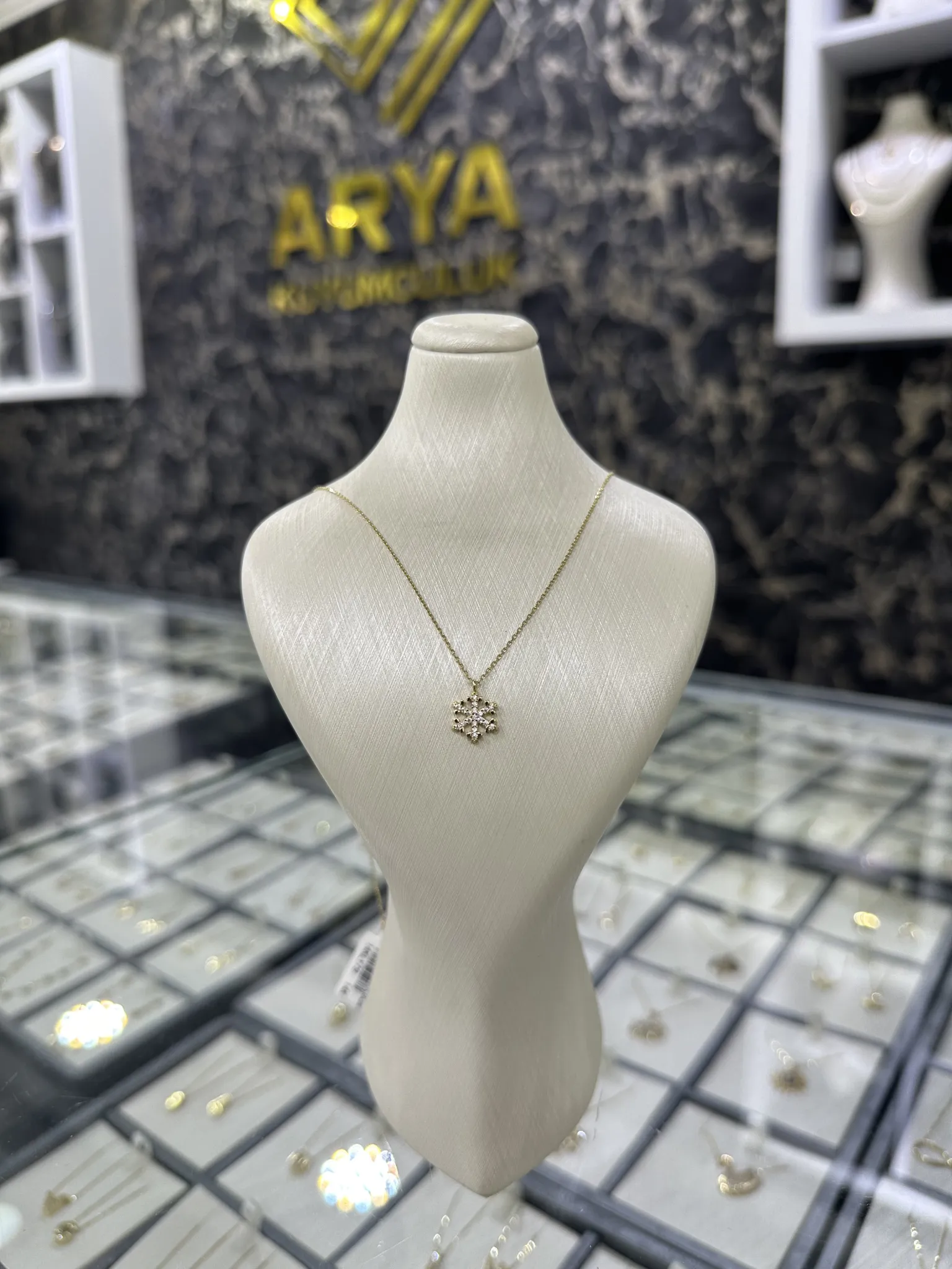 14 KOLYE
