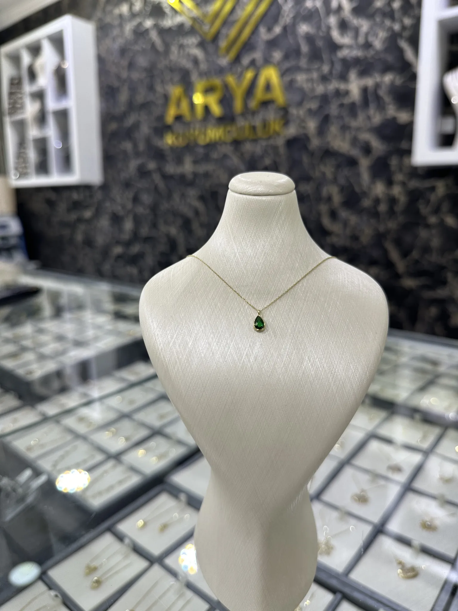 14 KOLYE
